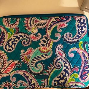 Laptop sleeve